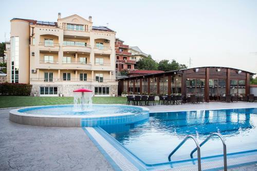 Apart Hotel Llolla