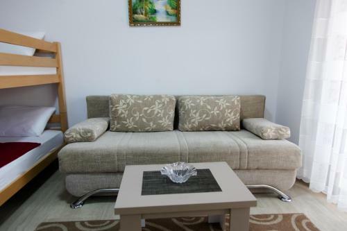 Kollari Apartments
