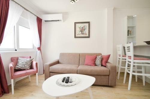 Luxury Seafront Apartment Vujovic