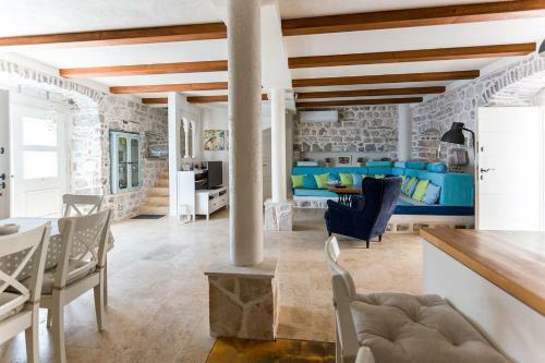 Pearl Bay Luxury House