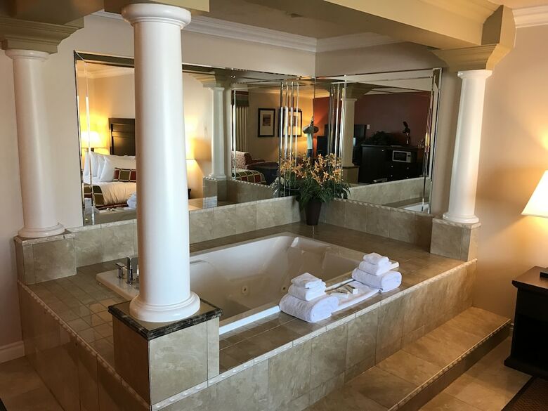 Best Western Plus Mirage Hotel And Resort