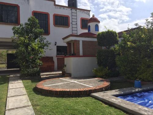 Casa Colonial Con Alberca Climatizada Con Privacidad Y Seguridad