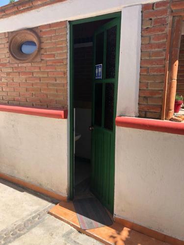 Casa Colonial Con Alberca Climatizada Con Privacidad Y Seguridad