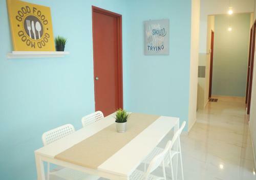 Seaview Holiday Apartment 2