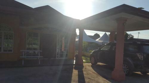 Haji Saif Homestay Whole Semi-d Terrace