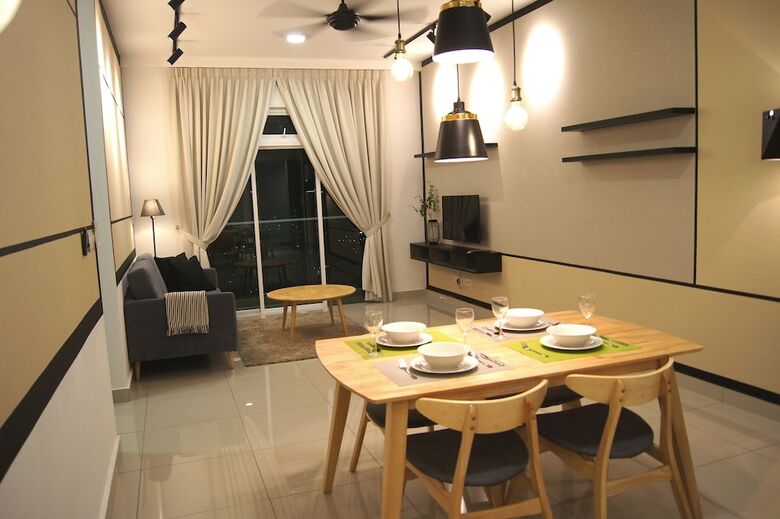 Hotel Twin Galaxy Suites By Iconic Bliss