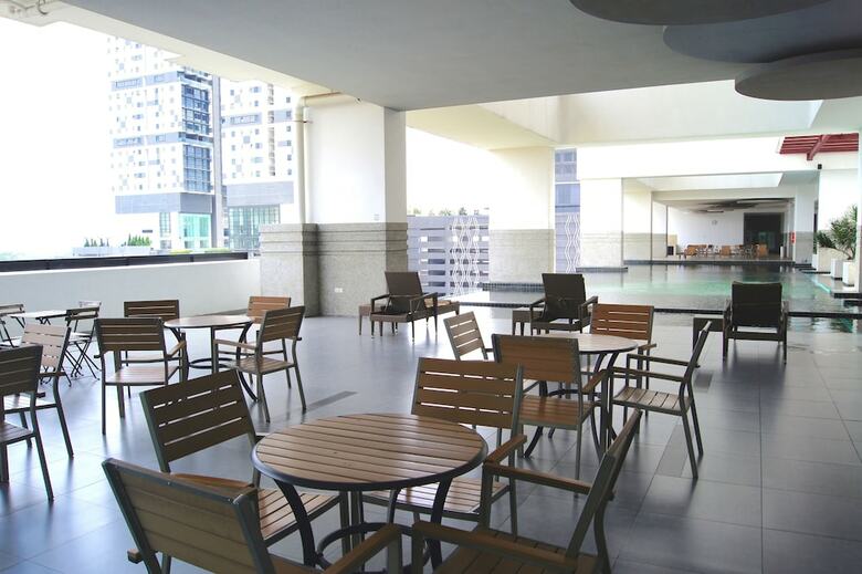 Hotel Twin Galaxy Suites By Iconic Bliss