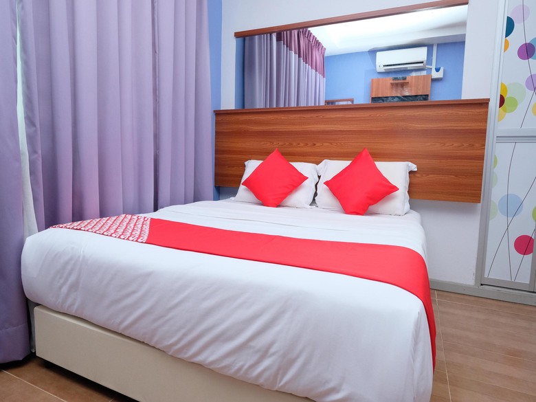 Oyo 768 Fajar Baru Boutique Hotel