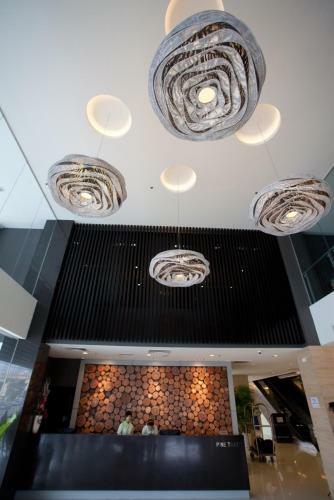 Pine Tree Hotel