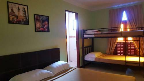 Traders Villa - Villa Warisan Melaka