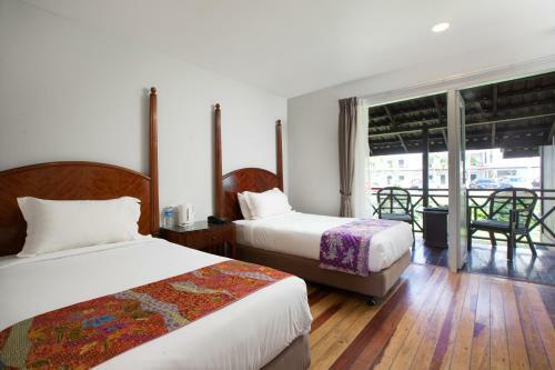 Hotel Adena Beach Resort