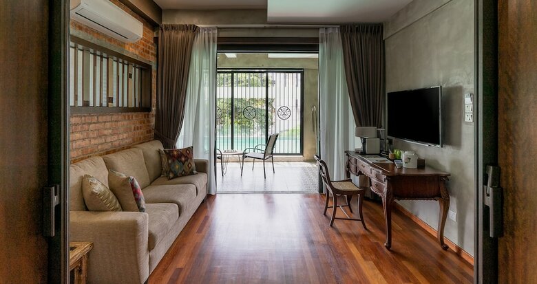Treasures Hotel And Suites