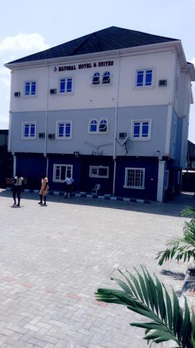 Mayoral Hotel & Suite