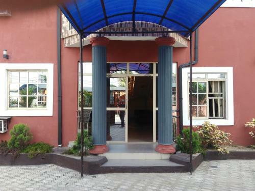 Lakewood Hotels