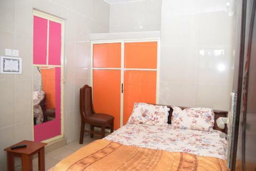 Hostal De'elites Pool Bar & Inn