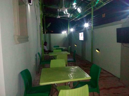 Hotel House 57 Oyetan