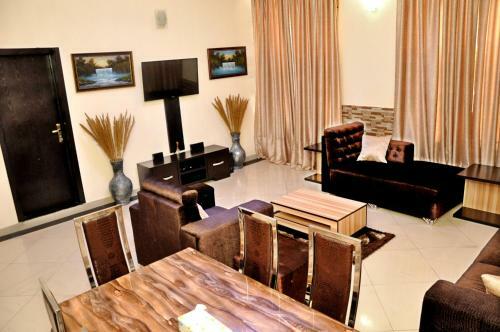 Hotel Btt Homes