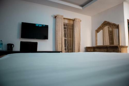 Poshlux Executive Hotel