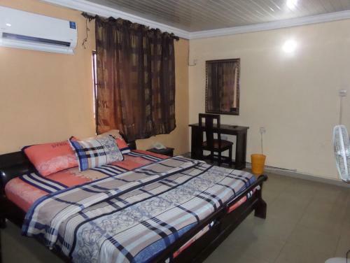 Hotel Qosmic Residence