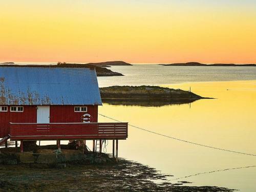 Holiday Home Hustad