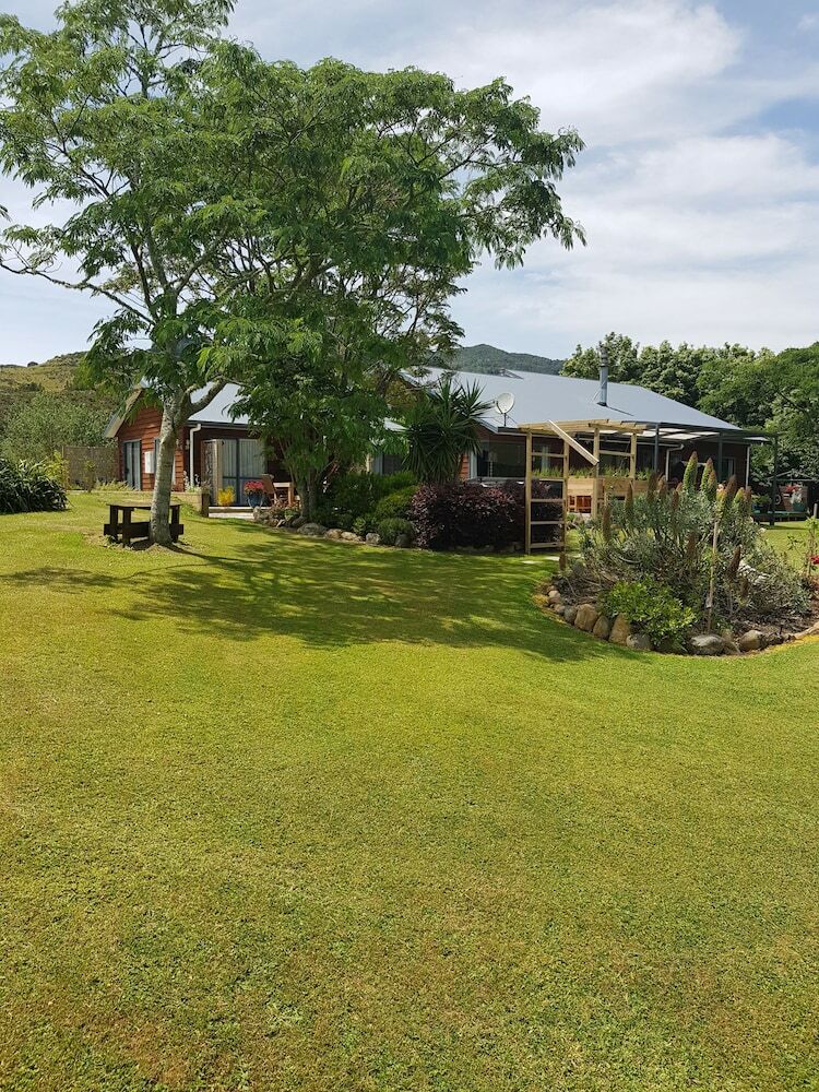 Bed & Breakfast Paeroa Pukeko Lodge