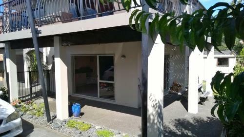 Stylish Matua Apartment