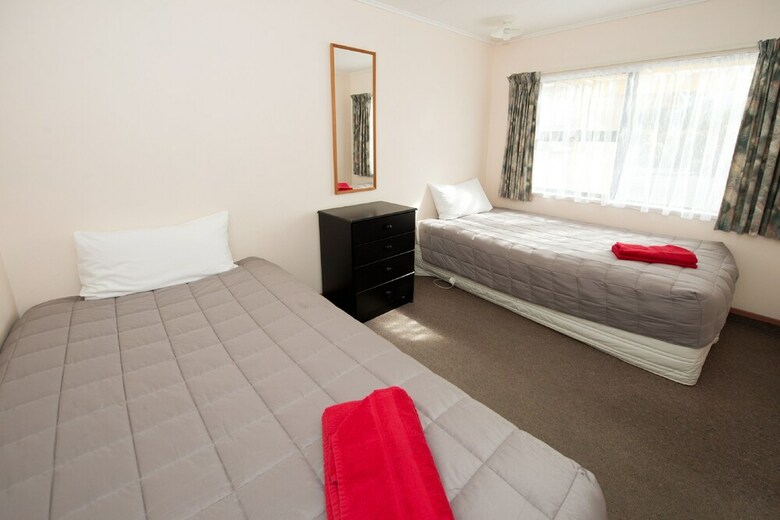 Golden Bay Motel