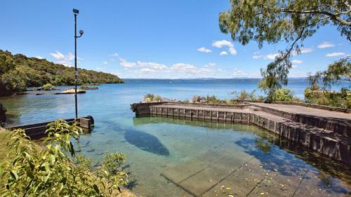 Taupo Treetops Lakestay