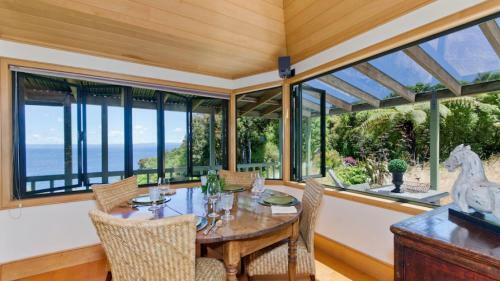 Taupo Treetops Lakestay