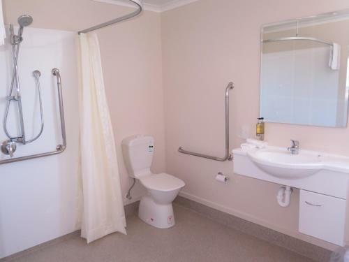 Hotel Wheels And Reels Accommodation