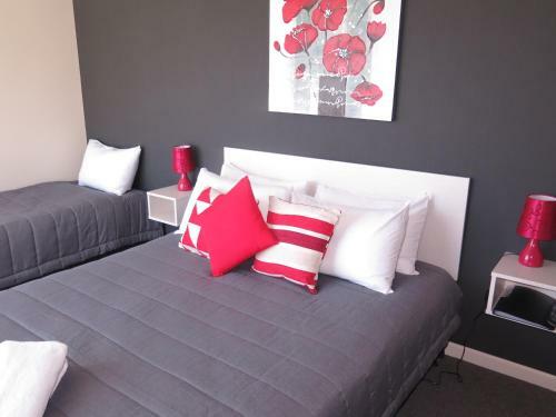 Hotel Wheels And Reels Accommodation
