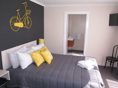 Hotel Wheels And Reels Accommodation