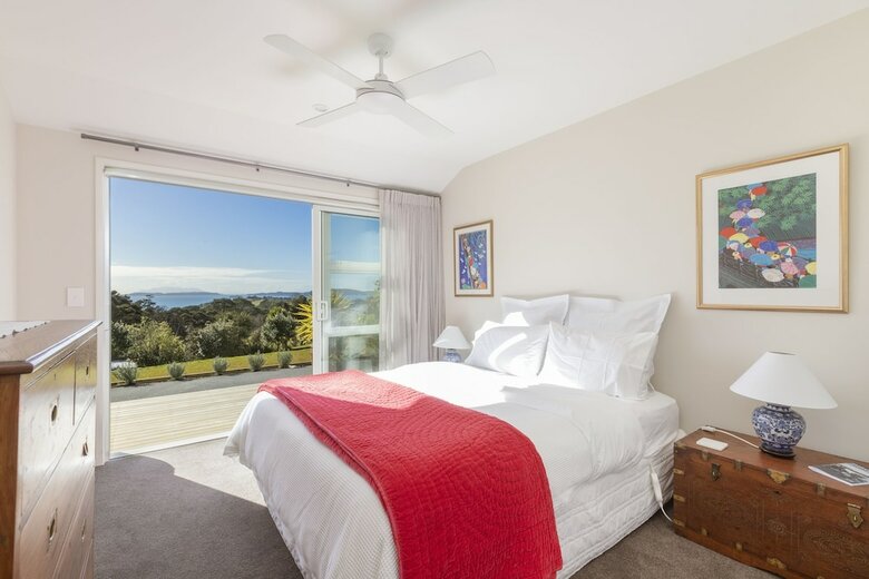 Bed & Breakfast Waimahu Retreat