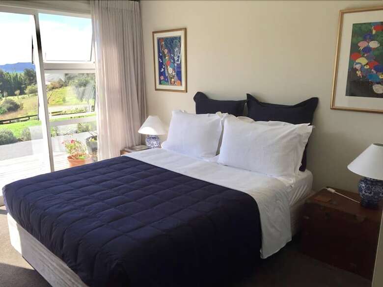 Bed & Breakfast Waimahu Retreat