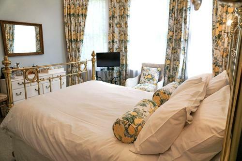 Bed & Breakfast Brookwood Lodge