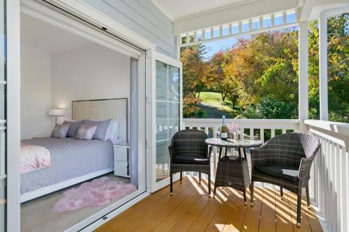 Bed & Breakfast The Retreat Luxury Garden Villa