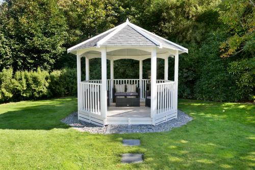 Bed & Breakfast The Retreat Luxury Garden Villa