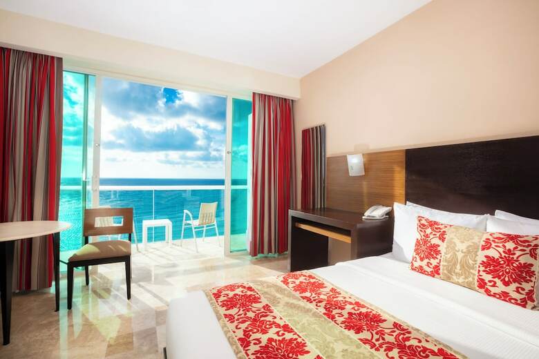 Hotel Krystal Canc�n