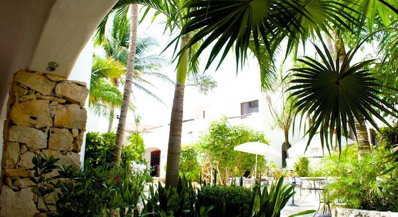 Hotel Pelicano Inn