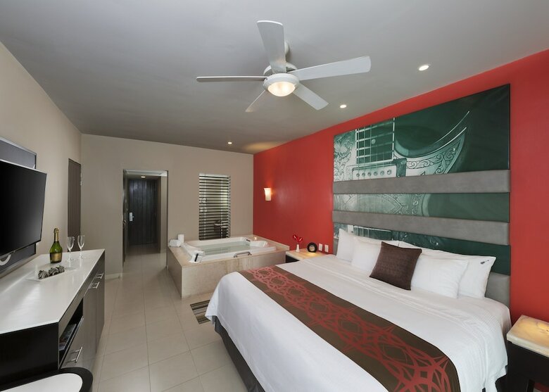 Hard Rock Hotel Vallarta