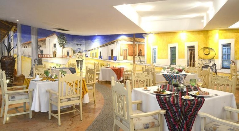 Hotel Canto Del Sol