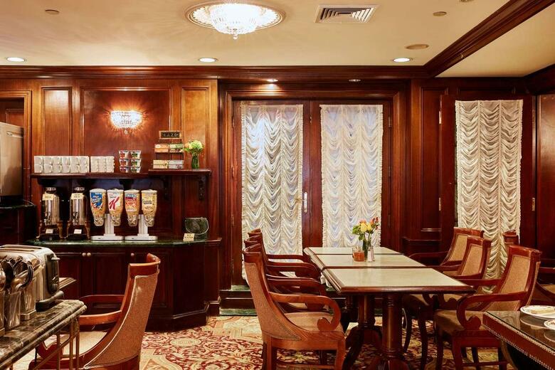 Excelsior Hotel