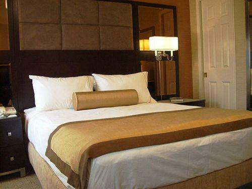 Excelsior Hotel