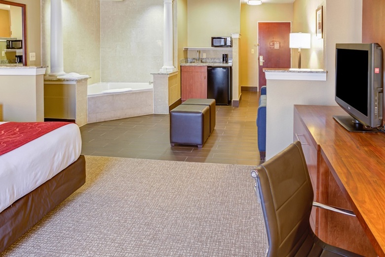 Hotel Comfort Suites