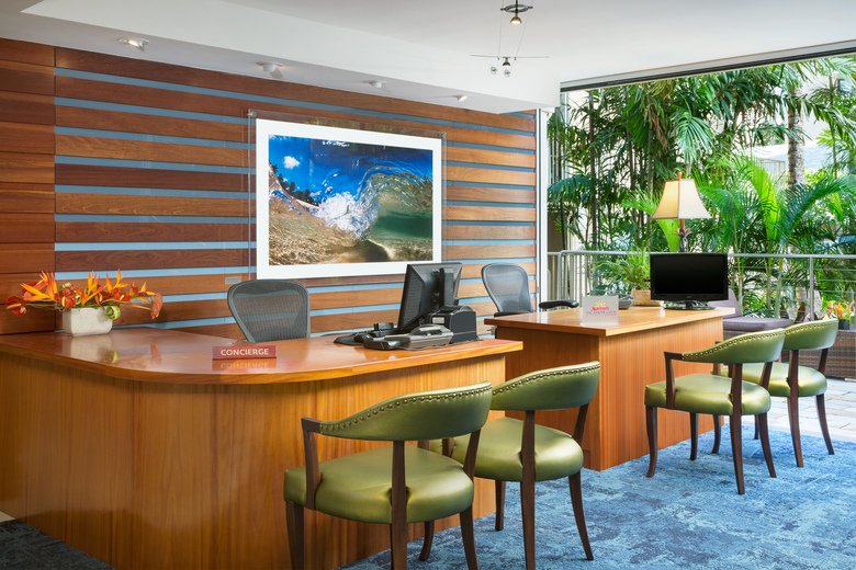 Hotel Courtyard By Marriott Waikiki Beach