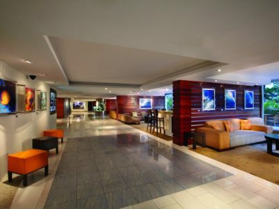 Hotel Courtyard By Marriott Waikiki Beach