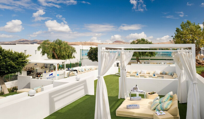 Hotel Aequora Lanzarote Suites