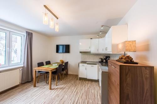 Rentplanet - Apartament Czecha 4
