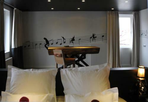 Hostal Sint Ji Design Rooms