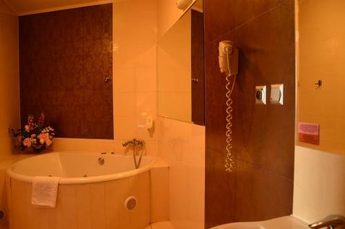 Hotel Azalia & Spa